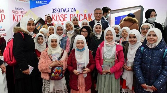 Üsküdar’da 7. Kitap Fuarına Büyük İlgi Fuarın Açılışına Üsküdar ve İstanbul’dan Binlerce Kitapsever Geldi