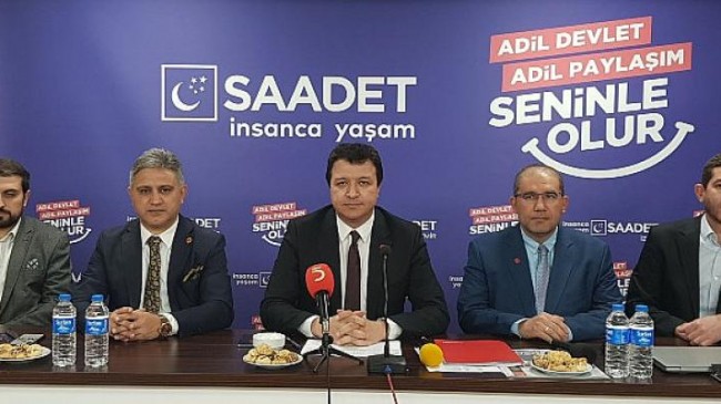 Saadet Partisi Genel Başkan Yardımcısı Arıkan, İzmir’de konuştu