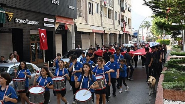 19 Mayıs Atatürk’ü Anma, Gençlik ve Spor Bayramı Kemer’de Coşkuyla Kutlandı
