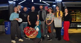 Duqqan Sahne’de “Roman Gecesi” konseptli partiye yoğun ilgi