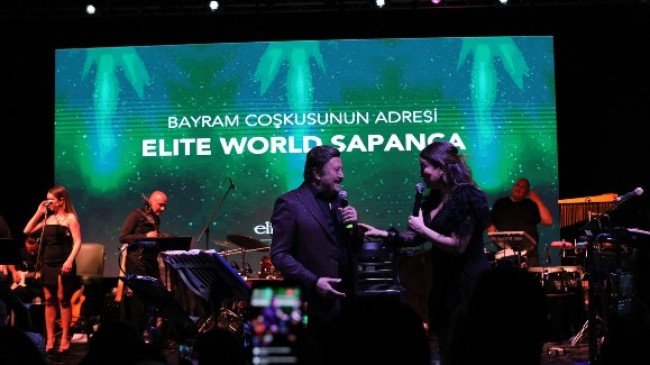 Aşkın Nur Yengi ve Selami Şahin bayram tatilinde Elite World Sapanca’da sahne aldı