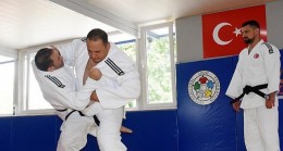 Görme engelli judocuların hedefi Paris