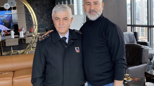 Jandarma Genel Komutanından Türkücü İzzet Yıldızhan’a ziyaret