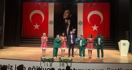 Kocaeli Büyükşehir’den öğrencilere finaller öncesi moral konseri