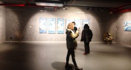 Ressam Eda Erdoğan’ın “Alem-i Şuhud” sergisi sanatseverlerden tam not aldı