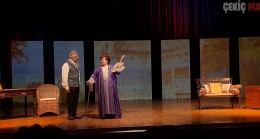 Haber dünyaca ünlü oyun sahnelendi “Bu Bir Efsane”Sarah Bernhardt oyunun galası yapıldı