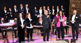 Almanya’da depremzedeler için konser… Alman-Türk-Yunan işbirliği…………….