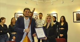 EÜ'de “Arşivlerde Âşık Veysel'i Aramak'' adlı müzikli konferans düzenlendi