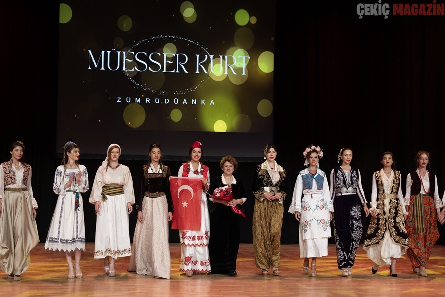 MODA TASARIMCISI MÜESSER KURT’TAN ZÜMRÜDÜ ANKA DEFİLESİ