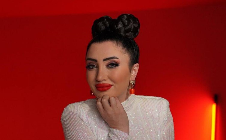 Yeliz Kurt ‘Han Sarhoş Hancı Sarhoş’u Coverladı