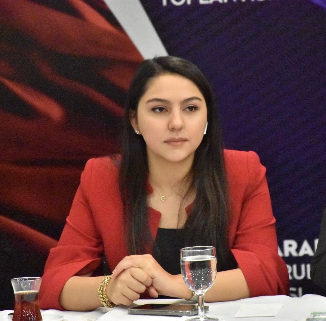 Avukat Aybüke Burcu Alagöz: Bedava Tatil Kazanamazsınız, Dolandırılırsınız”