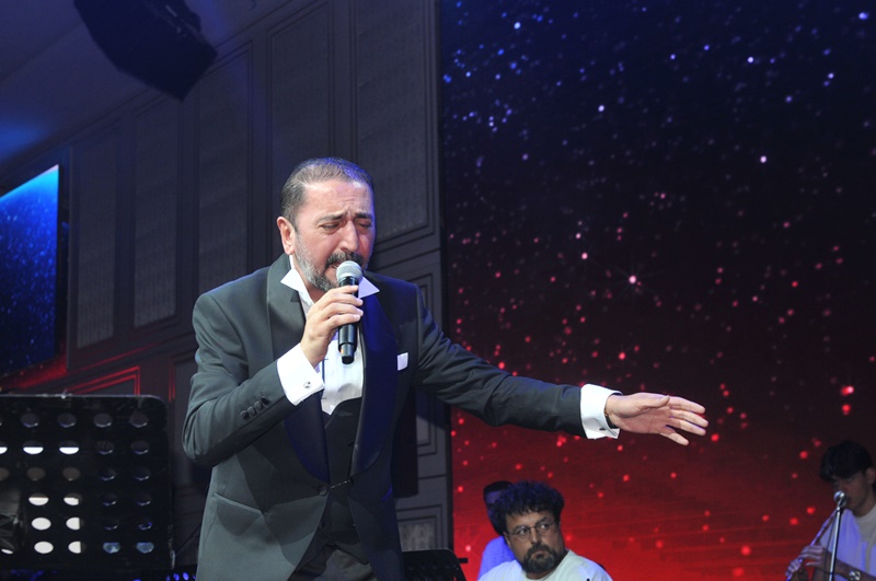 Ferman Toprak Kıbrıs’ta 1500 Kişiye Unutulmaz Bir Gece Yaşattı